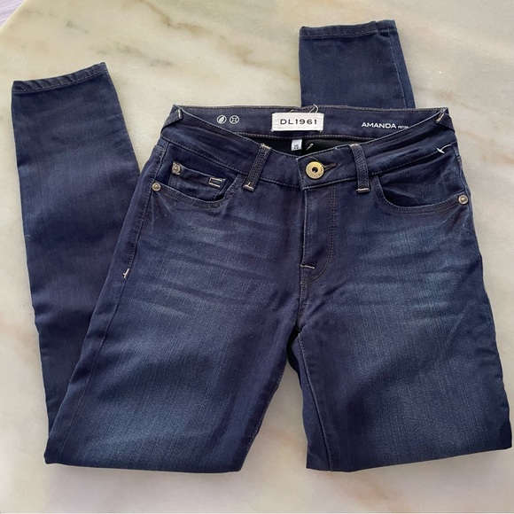 DL1961 Women's Dark Blue Jeans Amanda Petite size 25 - Picture 1 of 8